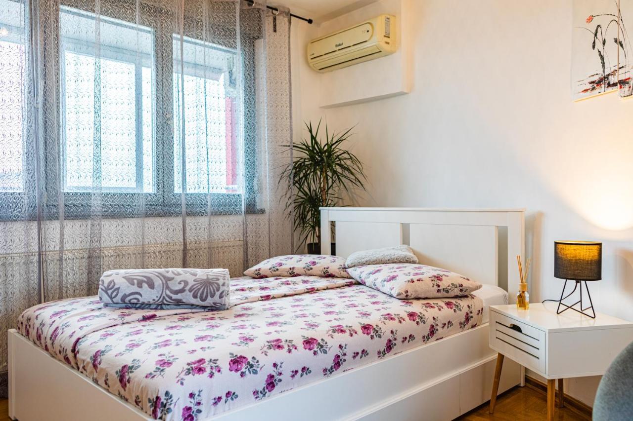 Flexible Selfcheckins 15 & 19 - Zagreb - Garage - Loggia - New - Apartments Repinc エクステリア 写真