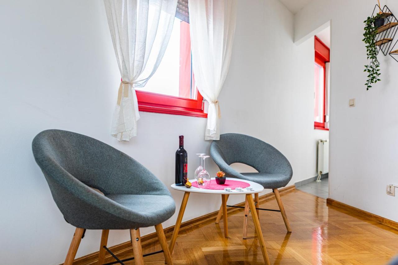 Flexible Selfcheckins 15 & 19 - Zagreb - Garage - Loggia - New - Apartments Repinc エクステリア 写真