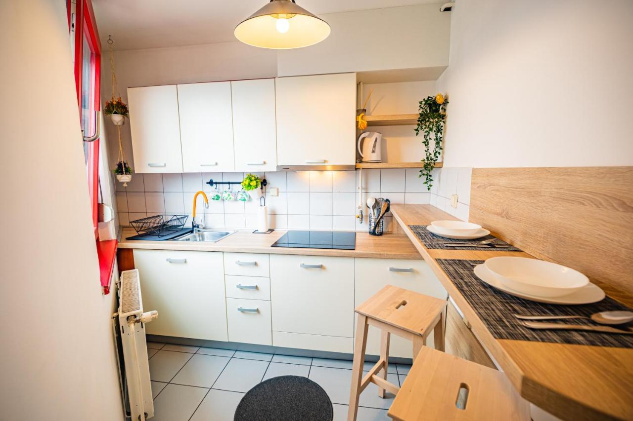 Flexible Selfcheckins 15 & 19 - Zagreb - Garage - Loggia - New - Apartments Repinc エクステリア 写真