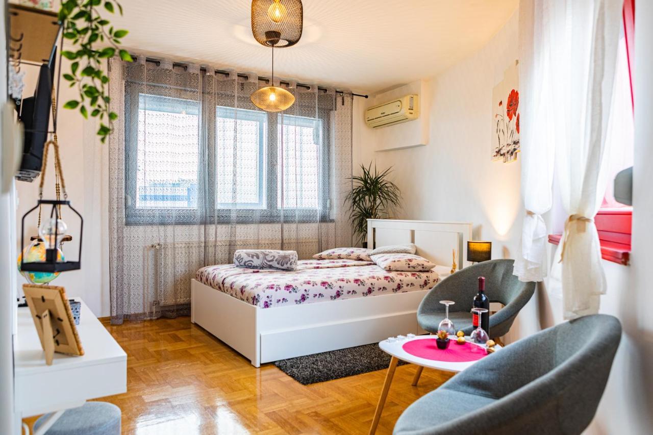 Flexible Selfcheckins 15 & 19 - Zagreb - Garage - Loggia - New - Apartments Repinc エクステリア 写真