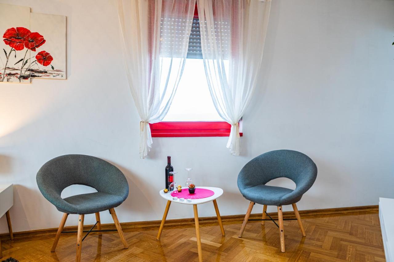 Flexible Selfcheckins 15 & 19 - Zagreb - Garage - Loggia - New - Apartments Repinc エクステリア 写真