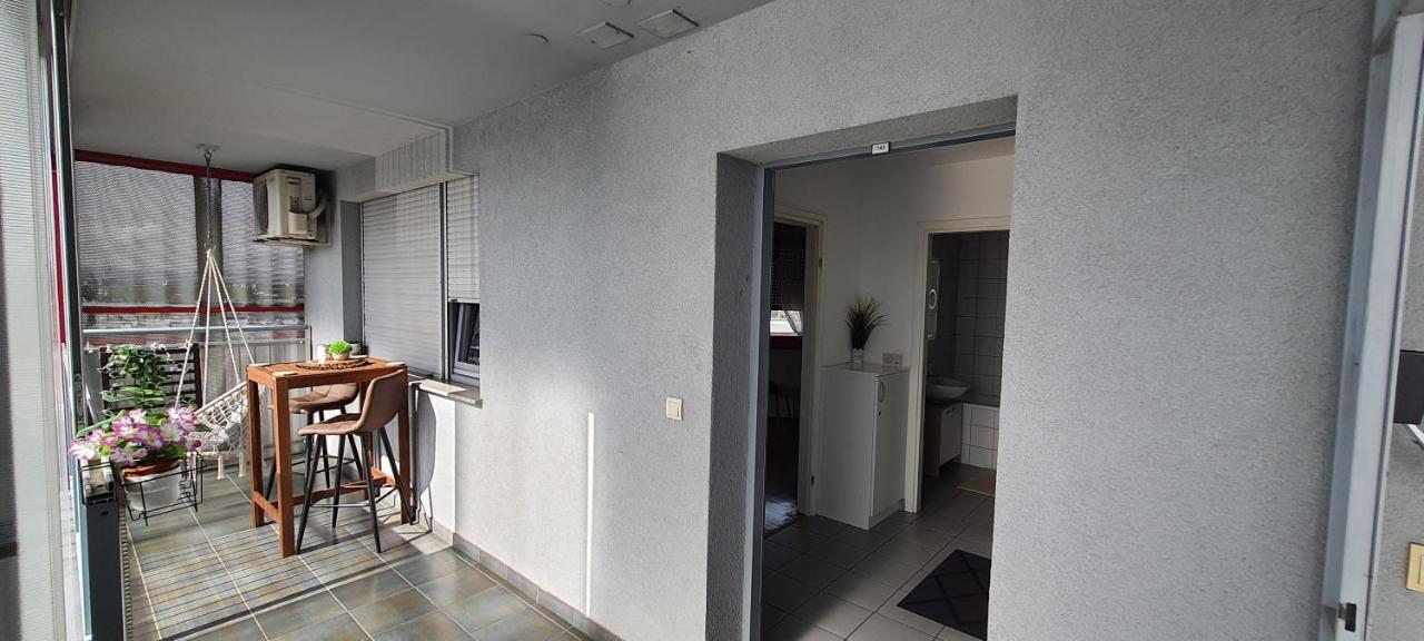 Flexible Selfcheckins 15 & 19 - Zagreb - Garage - Loggia - New - Apartments Repinc エクステリア 写真
