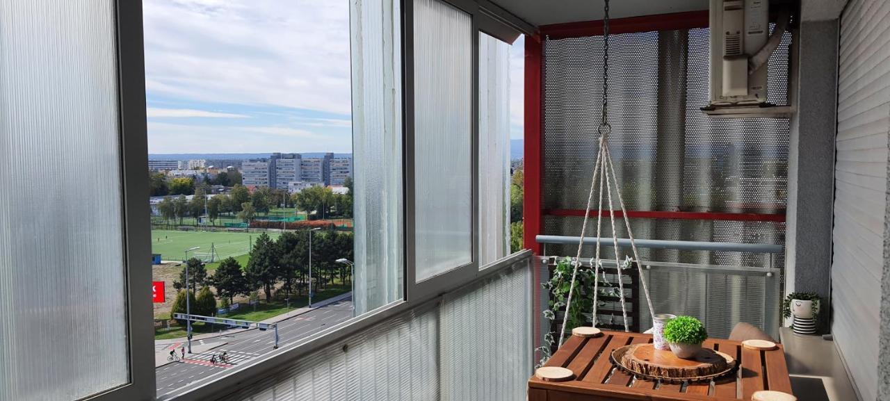 Flexible Selfcheckins 15 & 19 - Zagreb - Garage - Loggia - New - Apartments Repinc エクステリア 写真